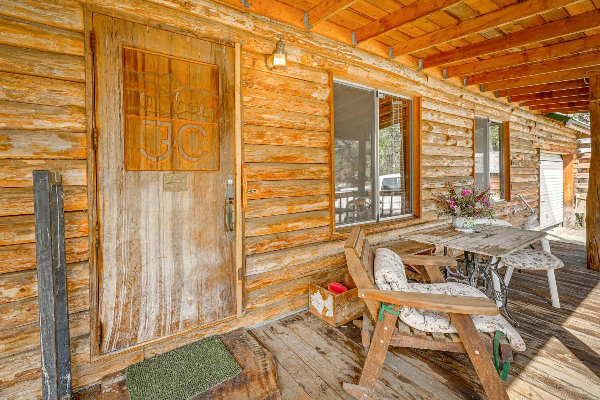 Cozy Family-Friendly Badger Retreat With Fireplace! ภายนอก รูปภาพ