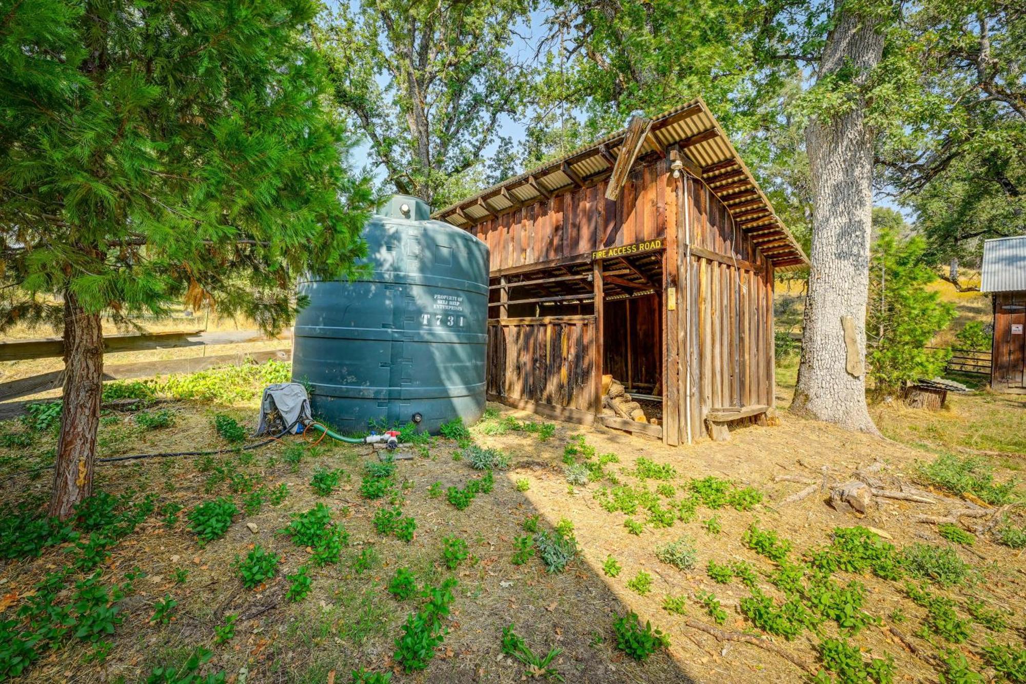 Cozy Family-Friendly Badger Retreat With Fireplace! ภายนอก รูปภาพ