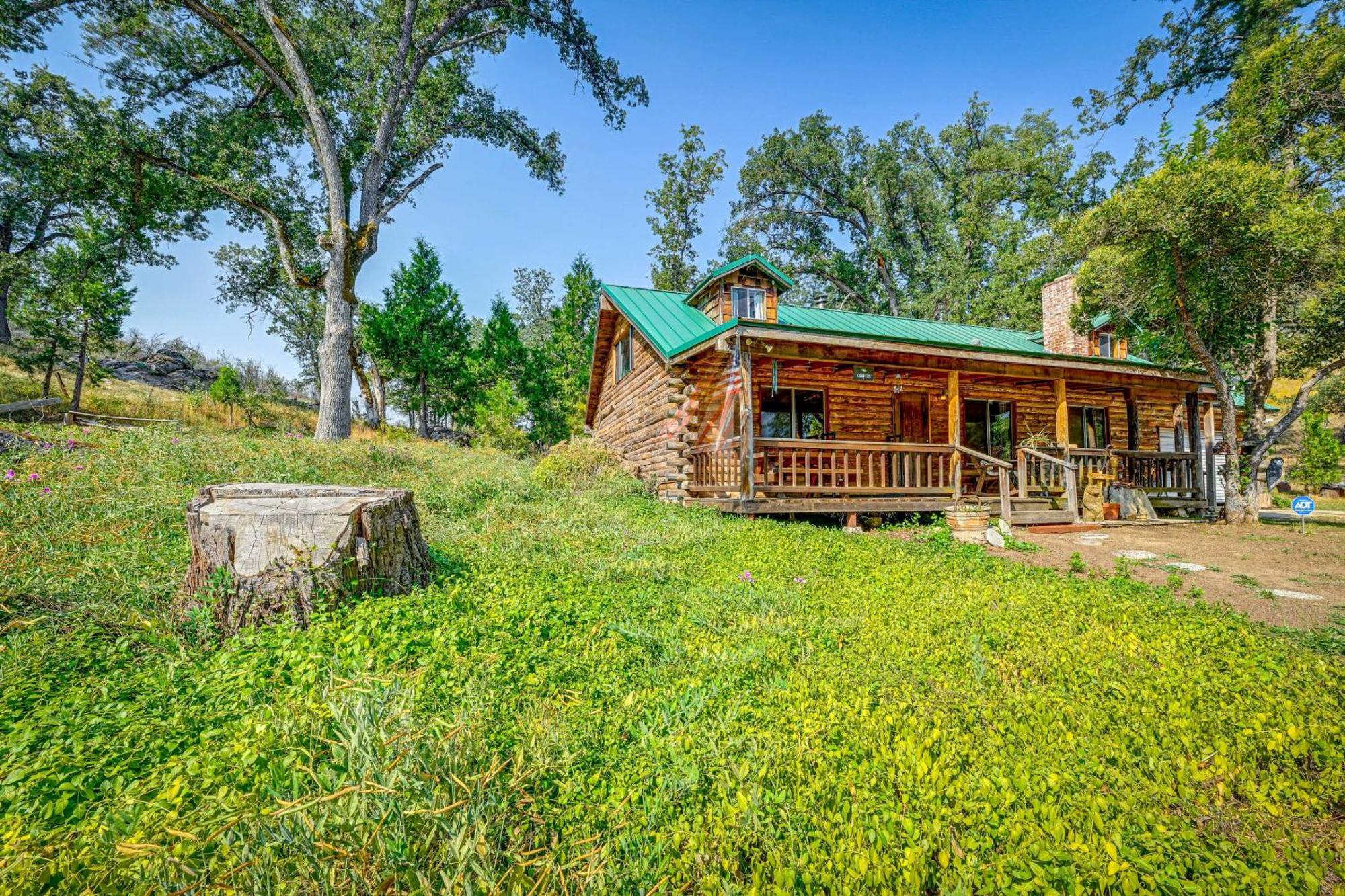 Cozy Family-Friendly Badger Retreat With Fireplace! ภายนอก รูปภาพ